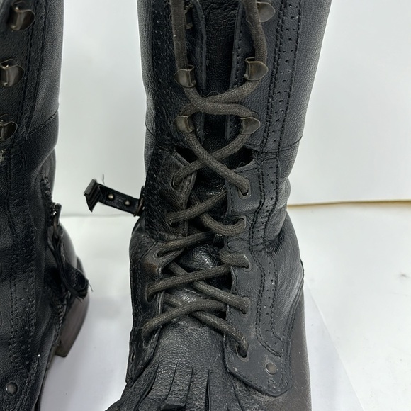 UGG Lyric Lace Up Leather Boots black size 7 These boots have a hard sole - Picture 5 of 15